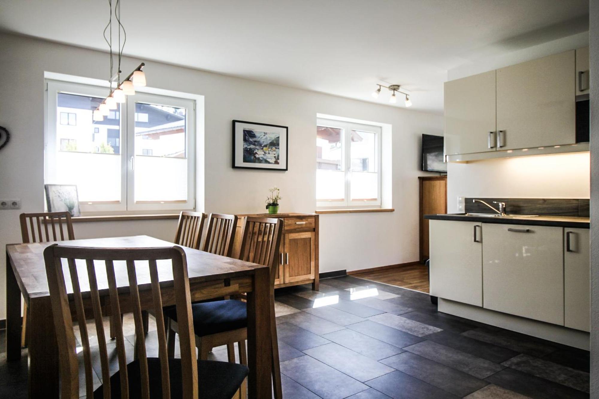 Tauern Relax Lodges By We Rent, Summercard Included Kaprun Eksteriør bilde